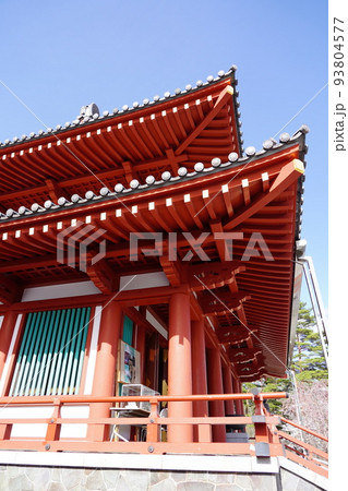 蓼科山 聖光寺（たてしなさん しょうこうじ）「本州で最も遅いソメイヨシノ」が見られる桜の名所である 93804577