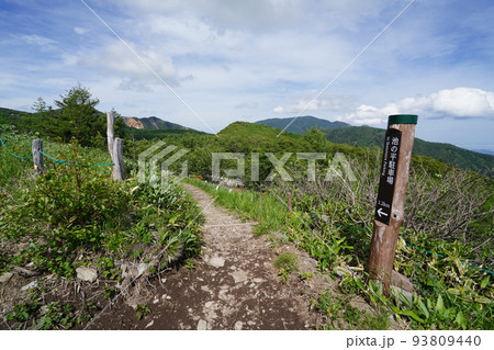長野県 東御市 池の平 三方ケ峰から東篭ノ登方面 2022年6月24日 長野県 東御市 池の平 三方ケ峰から東篭ノ登方面 2022年6月24日 93809440