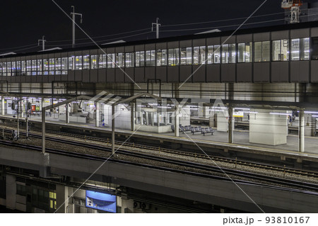福山駅 新幹線ホームと在来線ホーム 広島県福山市 福山駅 新幹線ホームと在来線ホーム 広島県福山市 93810167