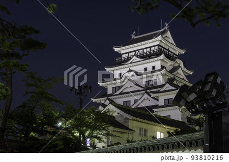夜の福山城　リニューアル天守閣　広島県福山市 93810216