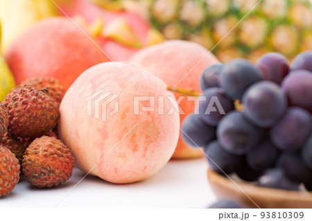 果物の盛り合わせ 93810309