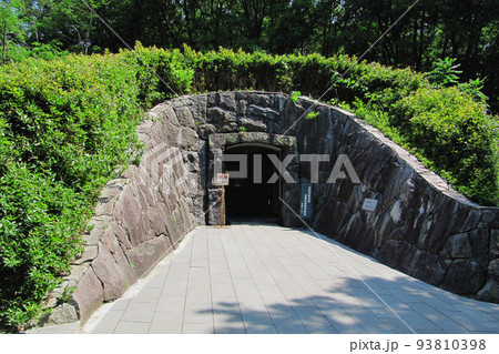 関東ローム層を見学できる岩宿遺跡の岩宿ドーム/群馬県みどり市 関東ローム層を見学できる岩宿遺跡の岩宿ドーム/群馬県みどり市 93810398