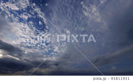 多様な雲が現れた夏の朝空・超広角・空限定・220820am 多様な雲が現れた夏の朝空・超広角・空限定・220820am 93811931