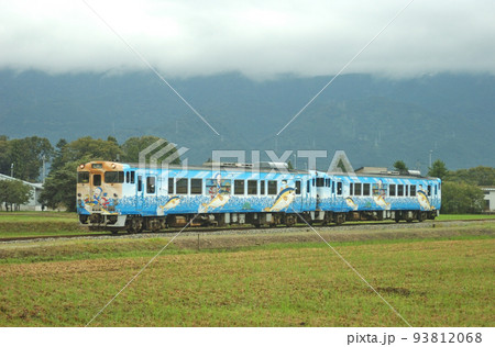 城端線 城端ー越中山田 JR西日本 キハ40-2137+キハ40-2135(富山) 城端線 城端ー越中山田 JR西日本 キハ40-2137+キハ40-2135(富山) 93812068