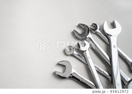 工具　スパナ 93812972