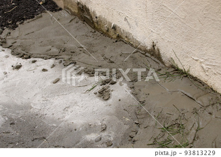 セメント、コンクリート、補修、地面、DIY、補修工事、屋外、ひび割れ、表面、モルタル、土木工事 セメント、コンクリート、補修、地面、DIY、補修工事、屋外、ひび割れ、表面、モルタル、土木工事 93813229