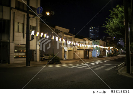 夜の福山本通商店街　きたはま通り交差点　広島県福山市 93813851