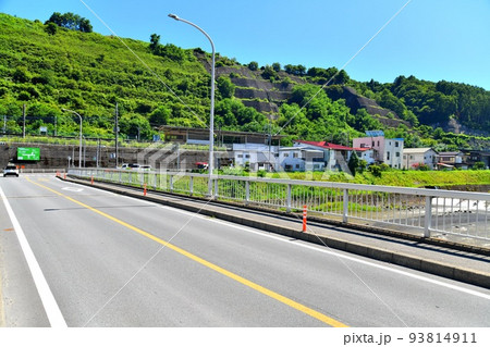 三原大橋／吾妻川より万座・鹿沢口駅方面を望む(群馬県嬬恋村)【2022.8】 93814911