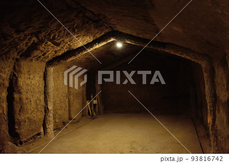 旧海軍司令部壕・信号室 93816742