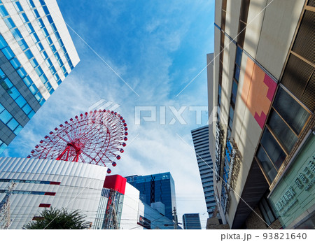 大阪梅田の街並み (HEP FIVE観覧車) 大阪梅田の街並み (HEP FIVE観覧車) 93821640