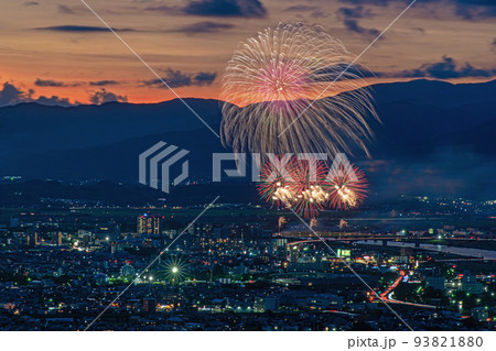高良大社の展望台から望む筑後川花火大会 93821880