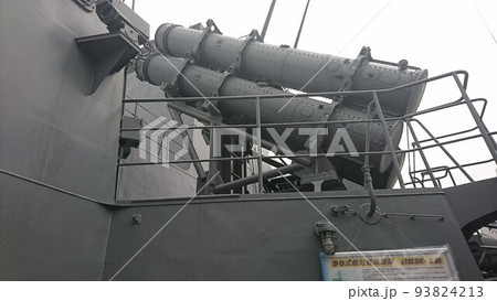 ミサイルの発射管 93824213