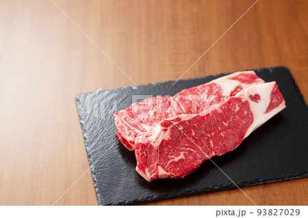 ステーキ ステーキ肉 牛肉 サーロイン サーロインステーキ 肉 赤身 ステーキ ステーキ肉 牛肉 サーロイン サーロインステーキ 肉 赤身 93827029