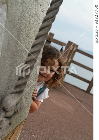子供のかくれんぼ 子供のかくれんぼ 93827700