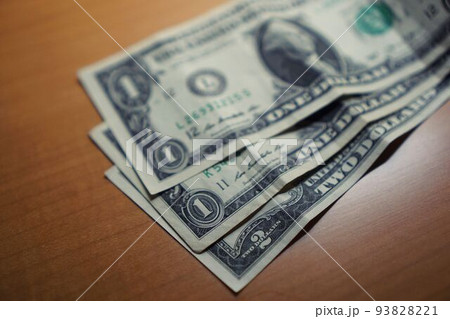 米ドル 米ドル 93828221