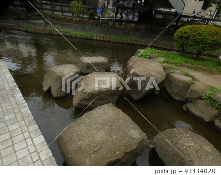 二ヶ領用水にかりょうようすい 川崎市 多摩川を水源 古い人工用水路 全長約32km 国の登録 二ヶ領用水にかりょうようすい 川崎市 多摩川を水源 古い人工用水路 全長約32km 国の登録 93834020