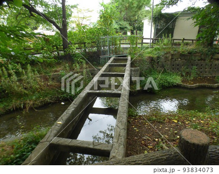 二ヶ領用水にかりょうようすい 川崎市 多摩川を水源 古い人工用水路 全長約32km 国の登録 二ヶ領用水にかりょうようすい 川崎市 多摩川を水源 古い人工用水路 全長約32km 国の登録 93834073