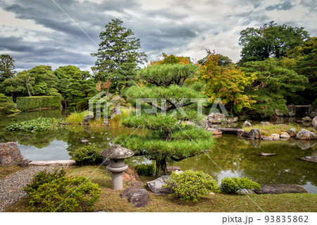 Pond Scene at the Old Katsura Imperial Villa Garden in Kyoto, Japan 93835862