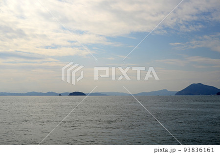 坂手港から福部島三都三都半島四国を眺める 坂手港から福部島三都三都半島四国を眺める 93836161