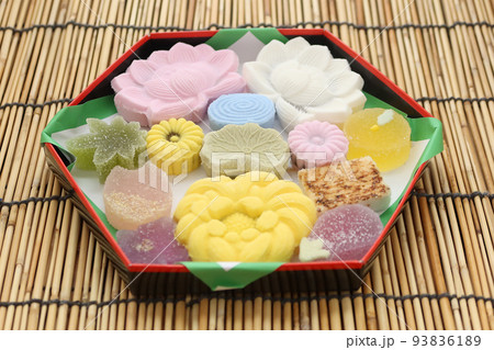 色とりどりの干菓子 冠婚葬祭の手土産9 93836189