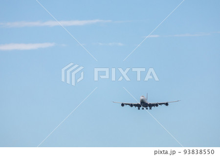 航空貨物・AIR CARGO/成田空港にまもなく着陸・ボーイング747・Nippon Cargo 93838550