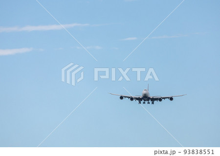 航空貨物・AIR CARGO/成田空港にまもなく着陸・ボーイング747・Nippon Cargo 93838551