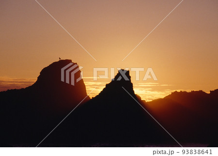 太陽 空 観光 93838641