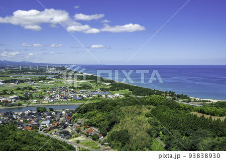ハワイ風土記館からの眺め 湯梨浜町から北栄町への日本海 鳥取県湯梨浜町 ハワイ風土記館からの眺め 湯梨浜町から北栄町への日本海 鳥取県湯梨浜町 93838930