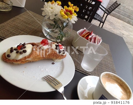 シチリアのカフェ 93841176