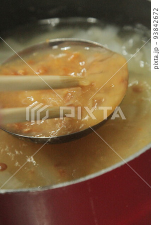 大根の味噌汁 大根の味噌汁 93842672