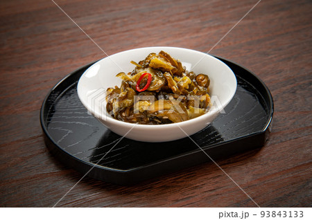 和食、キュウリ薄切りの漬物 93843133