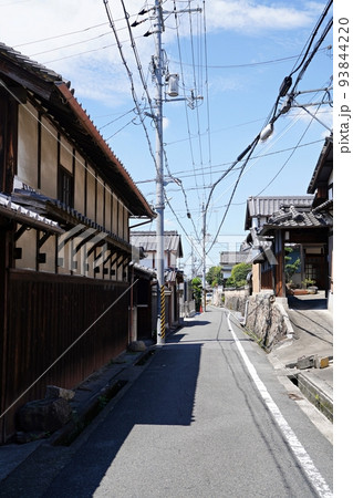 大阪　羽曳野市　竹内街道（横大路、上ノ太子駅付近）（晩夏） 93844220