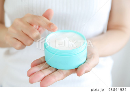 クリーム スキンケアイメージ クリーム スキンケアイメージ 93844925