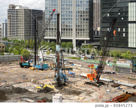 ビルの基礎工事 ビルの基礎工事 93845273
