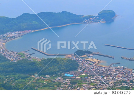 【山口県】周防大島の嵩山展望テラスから見える景色 【山口県】周防大島の嵩山展望テラスから見える景色 93848279