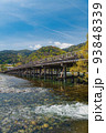 京都嵐山 渡月橋の春景色 93848339