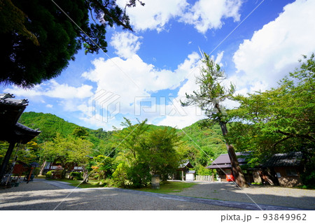 海住山寺・山門と本堂 海住山寺・山門と本堂 93849962