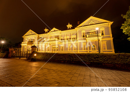 夜の旧函館区公会堂 93852108