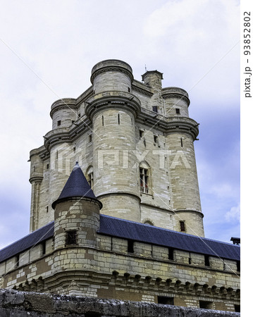 French royal fortress in the town of Vincennes 93852802