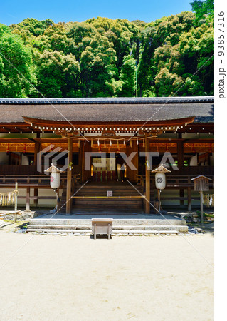 宇治上神社の国宝 拝殿（京都府宇治市） 93857316