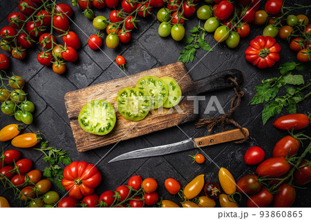 Mix colorful tomatoes Mix colorful tomatoes 93860865