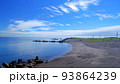 海岸線からみた別海町の野付半島 93864239