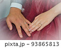 結婚指輪の交換 93865813