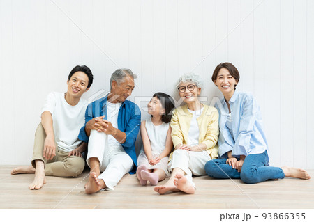 3世代家族 親子 3世代家族 親子 93866355