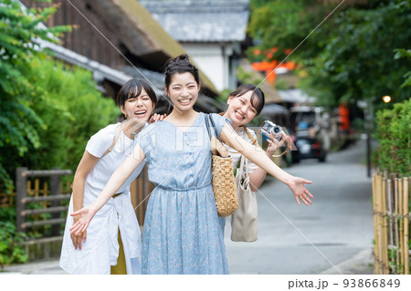 女子旅　旅行　 93866849