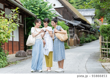 女子旅　旅行　 93866853