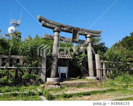 越後一宮 弥彦神社境内 御神廟(奥の宮) 越後一宮 弥彦神社境内 御神廟(奥の宮) 93868135