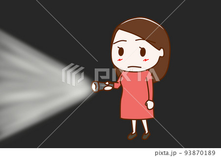 (全身斜め)暗闇の中、懐中電灯を持って光を当て前に歩いている女性 (全身斜め)暗闇の中、懐中電灯を持って光を当て前に歩いている女性 93870189