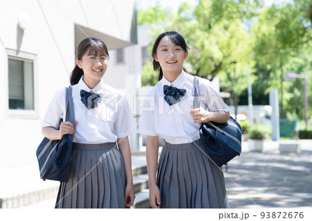 学生のポートレート 93872676