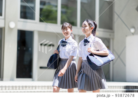 学生のポートレート 93872678